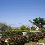 Jelena ゲストハウス Rošini